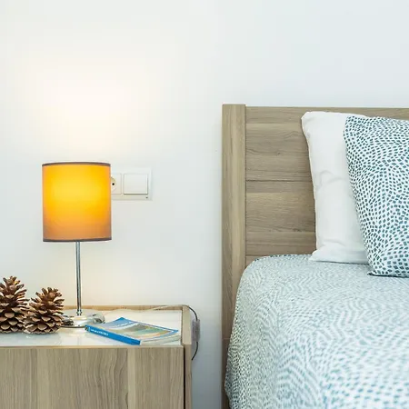 Apartment Port *